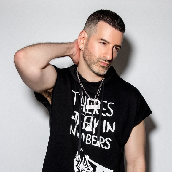 Meet your Posher, Mike - Picture 1 of 1